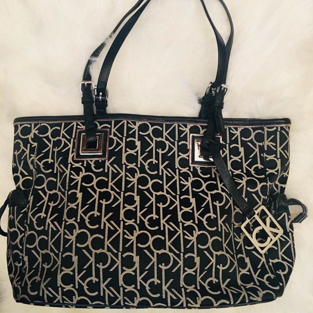 Calvin Klein Shoulder Bag
